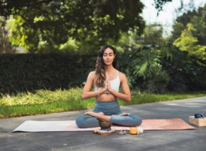 Leia mais sobre o artigo Rituais Diários para Atrair Riqueza com Equilíbrio e Propósito