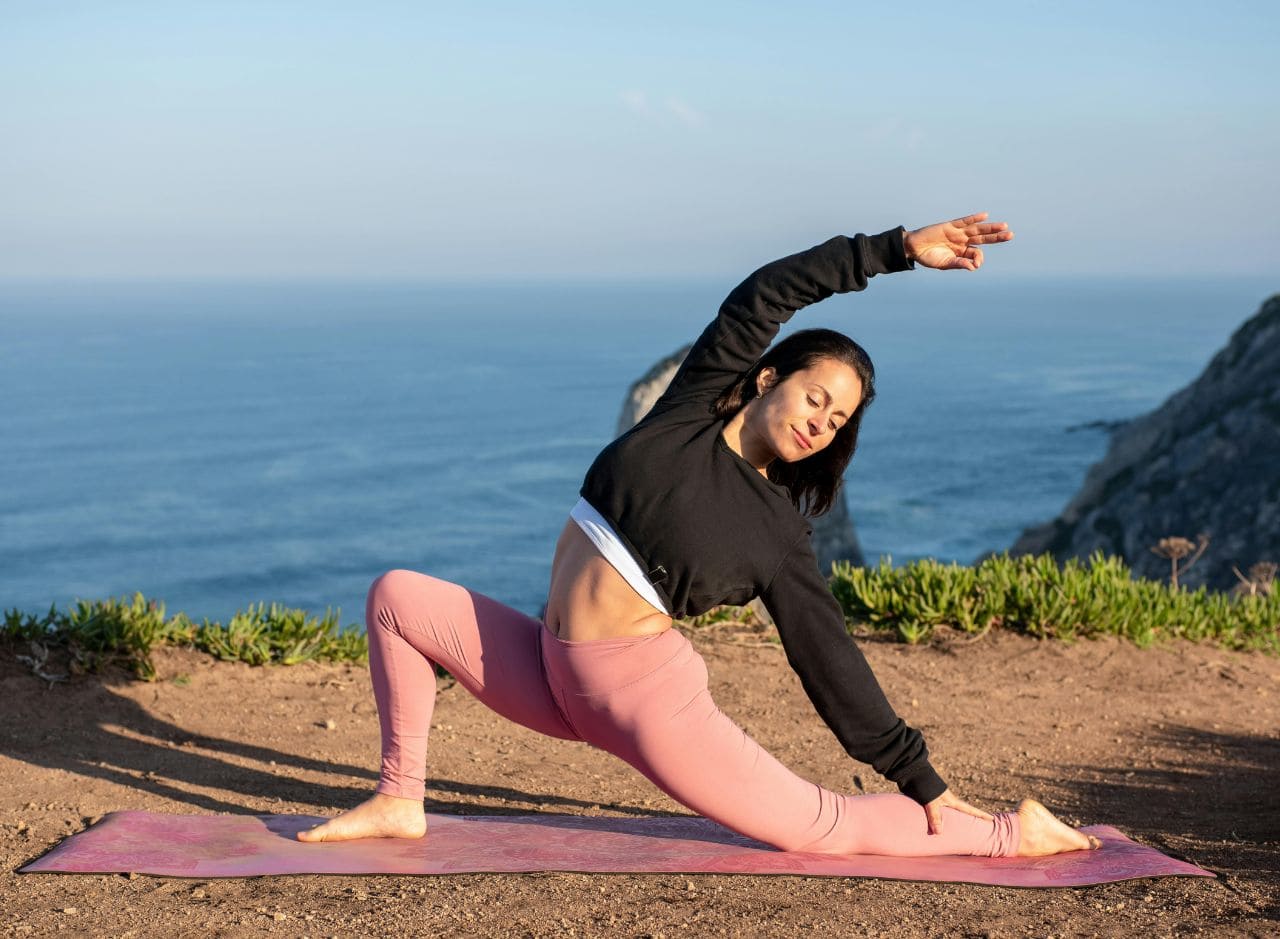 Leia mais sobre o artigo Yoga Pela Manhã: Benefícios, Como Começar e Transformar Seu Dia